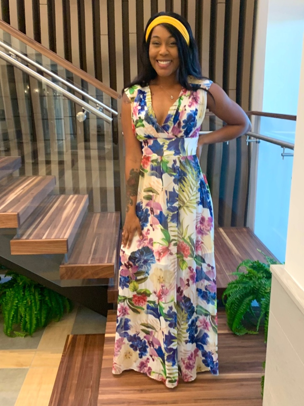GUESS Tropical Floral Plunge V-Neck Maxi Dress S